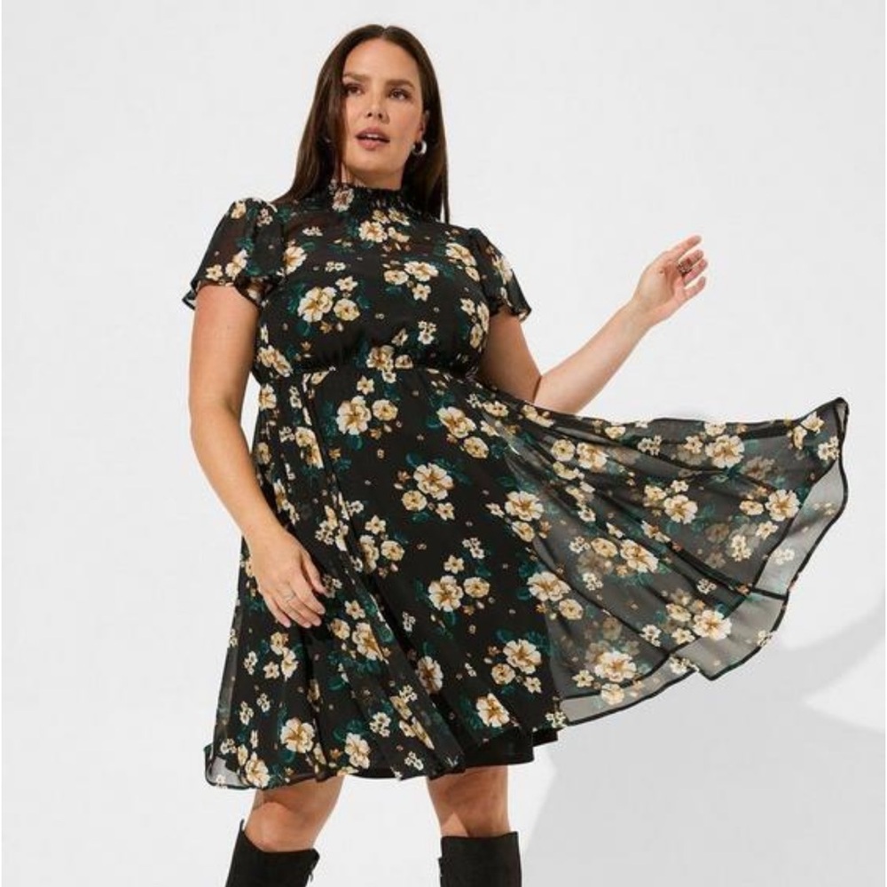 Torrid Black Floral A-Line Skirt